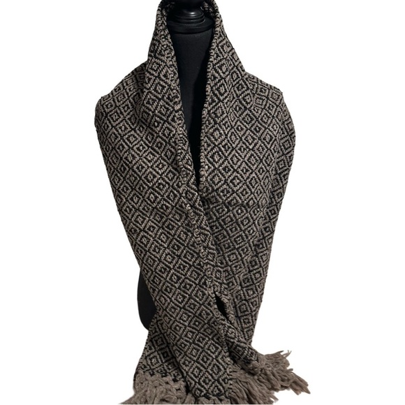 Mexican Rebozo Shawl in Brown on Brown 100% Natural Raw Wool, Large Winter Wrap - Picture 9 of 16